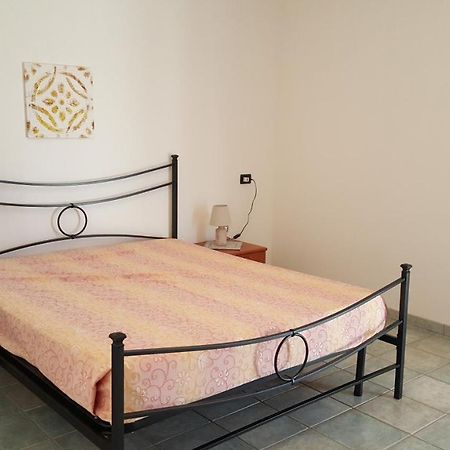 Gionny-C Apartment Budoni Luaran gambar