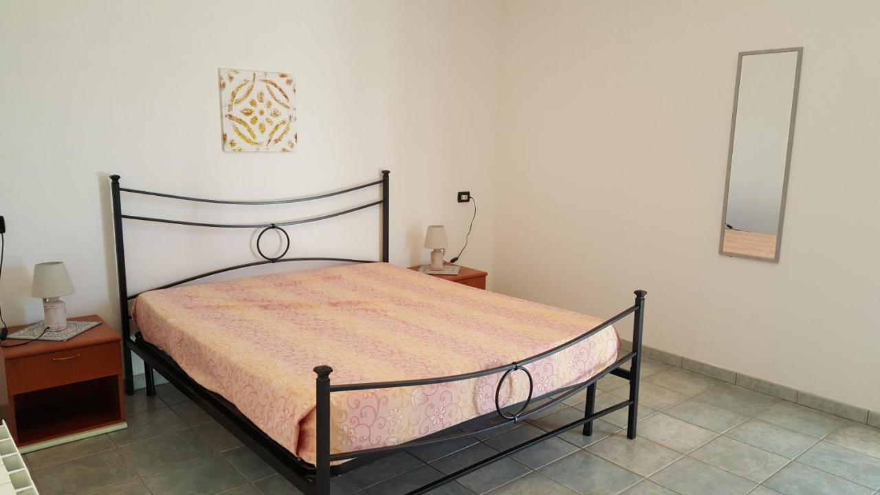 Gionny-C Apartment Budoni Luaran gambar